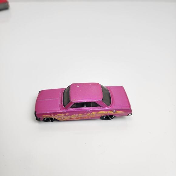 Mixed Lot of Matchbox Vehicles Various Dates 1983 to Current 5 Cars & 1 Airplane - Picture 10 of 15